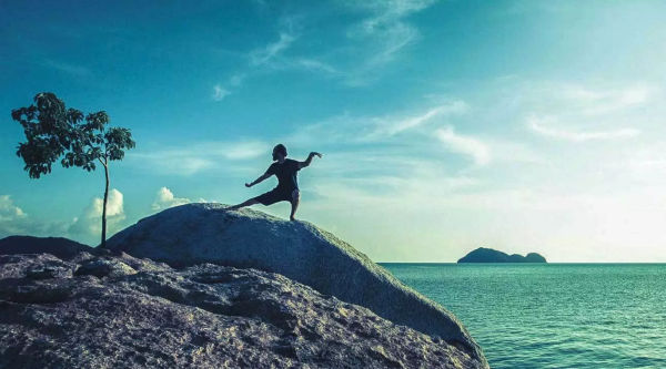 Tai Chi Chuan practice above ocean